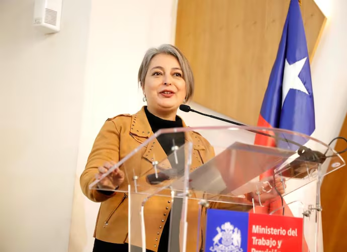 ministra jara sobre feriados en chile