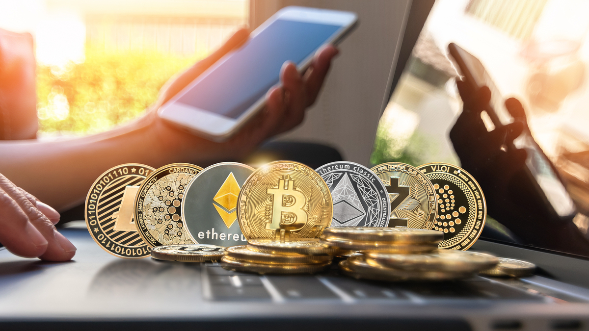 ¿Se puede invertir en criptomonedas de forma legal en Chile? ¿Cómo hacerlo en BTG Pactual?